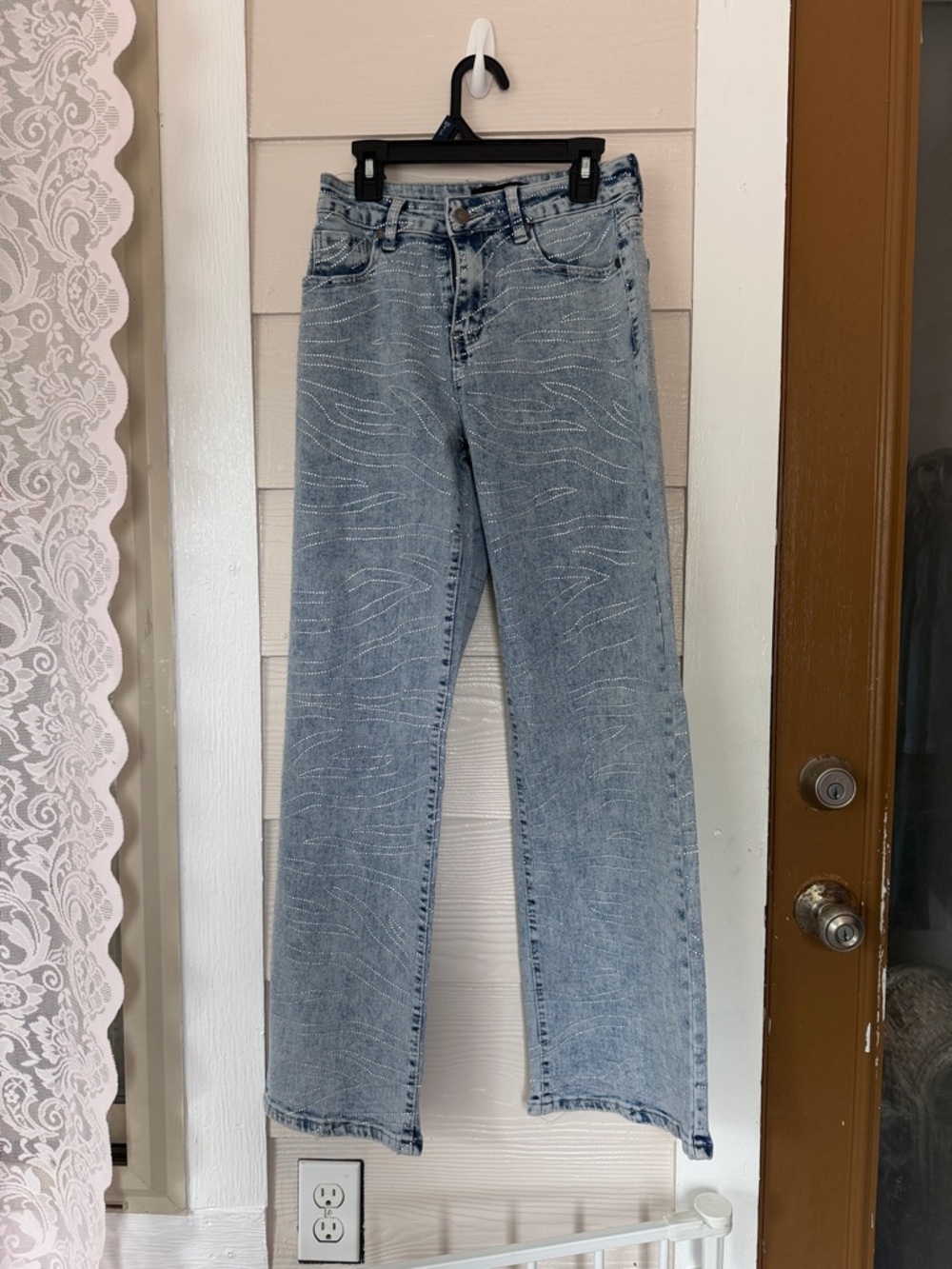 Light Wash rhinestone Women's Jeans - Classic Straight Leg